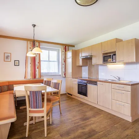 Feriengut Fingerhof Apartment Flachau