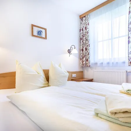 Feriengut Fingerhof Apartamento