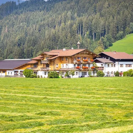 Feriengut Fingerhof * Flachau